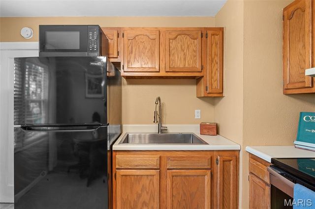 513 Victory Drive, Collinsville, IL 62234