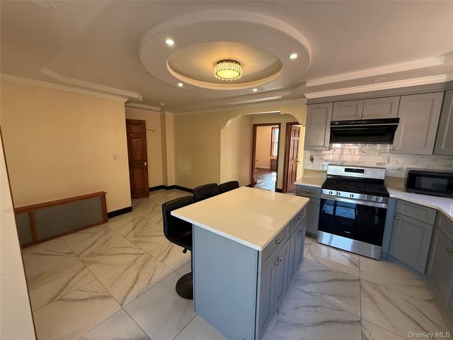 1318 Mace Avenue, Bronx, NY 10469