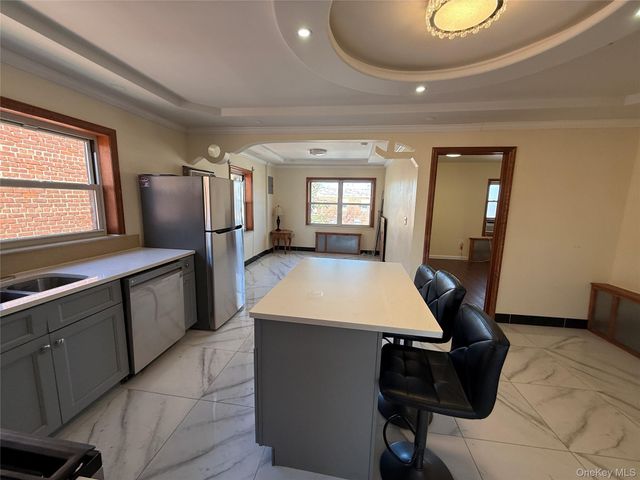 1318 Mace Avenue, Bronx, NY 10469