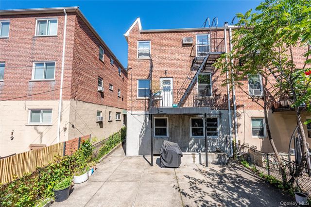 1318 Mace Avenue, Bronx, NY 10469