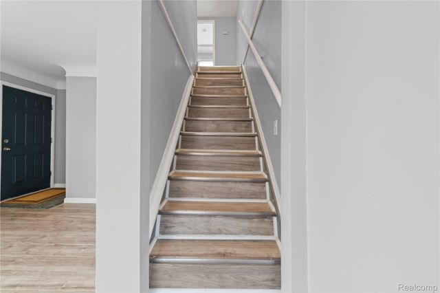 6284 Hunt Street, Romulus, MI 48174