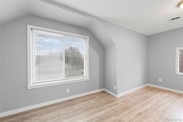 6284 Hunt Street, Romulus, MI 48174