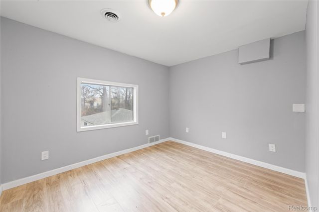 6284 Hunt Street, Romulus, MI 48174