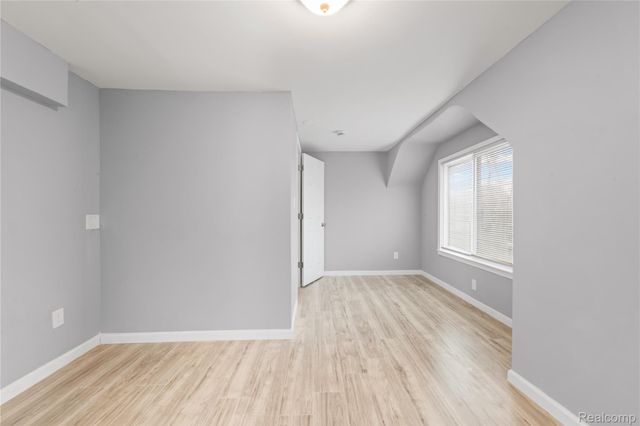 6284 Hunt Street, Romulus, MI 48174