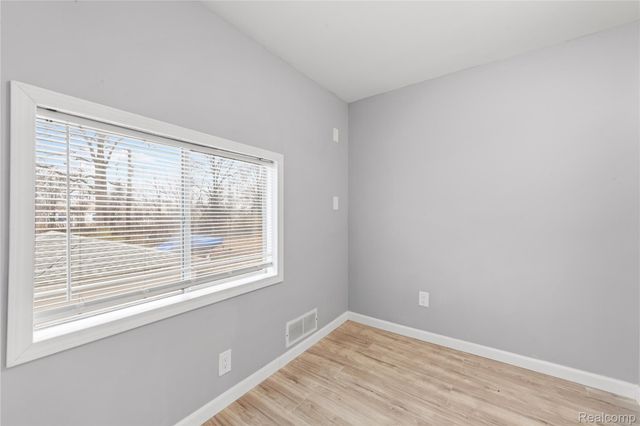 6284 Hunt Street, Romulus, MI 48174