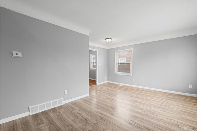 6284 Hunt Street, Romulus, MI 48174