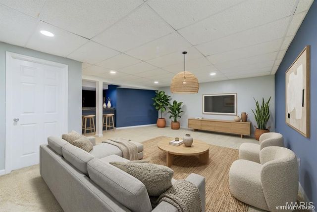 610 Summer Winds Lane F, St Peters, MO 63376