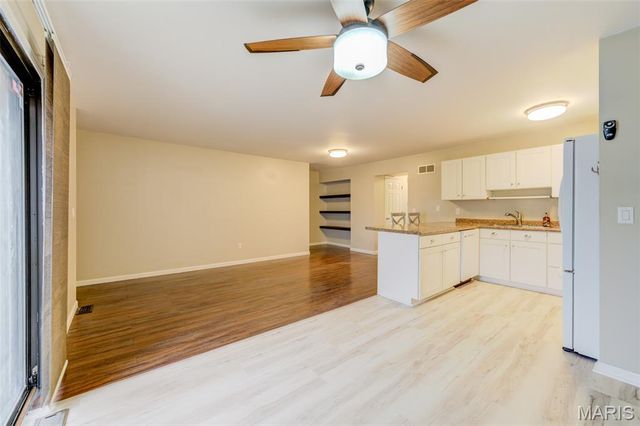 610 Summer Winds Lane F, St Peters, MO 63376