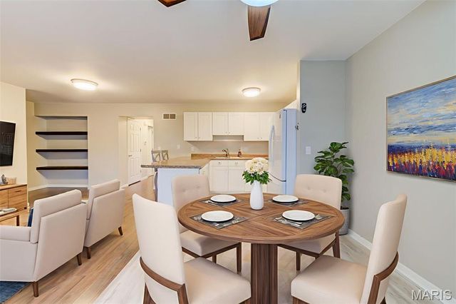 610 Summer Winds Lane F, St Peters, MO 63376