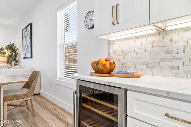 7028 Thomas Drive, Panama City Beach, FL 32408