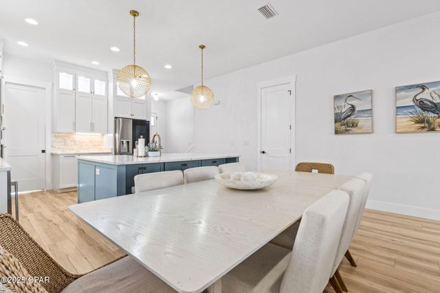 7028 Thomas Drive, Panama City Beach, FL 32408