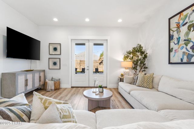 7028 Thomas Drive, Panama City Beach, FL 32408