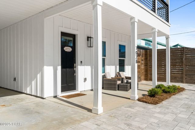 7028 Thomas Drive, Panama City Beach, FL 32408