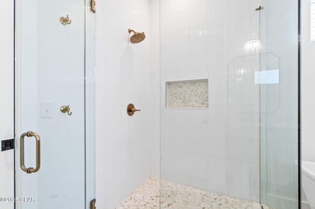 7028 Thomas Drive, Panama City Beach, FL 32408