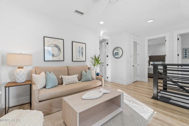 7028 Thomas Drive, Panama City Beach, FL 32408