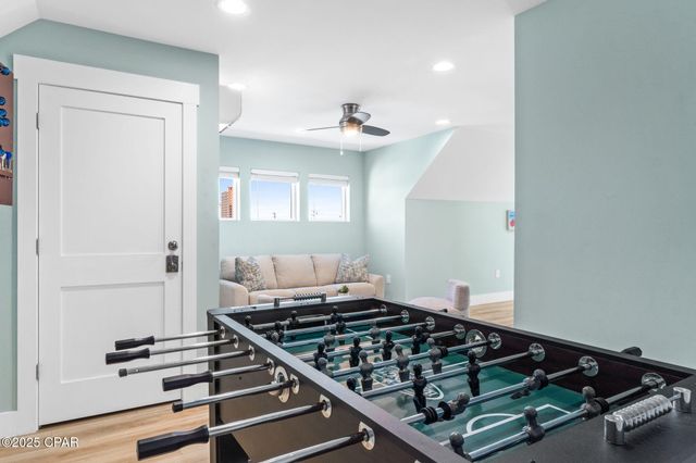 7028 Thomas Drive, Panama City Beach, FL 32408