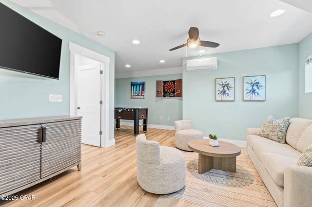 7028 Thomas Drive, Panama City Beach, FL 32408