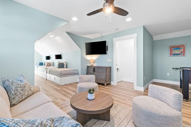 7028 Thomas Drive, Panama City Beach, FL 32408