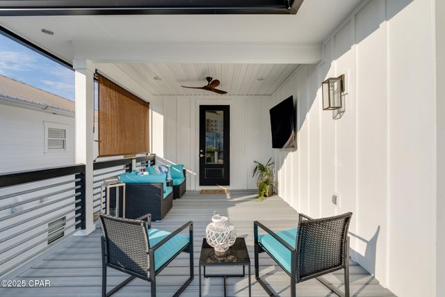 7028 Thomas Drive, Panama City Beach, FL 32408