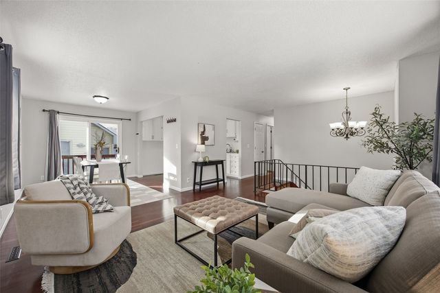 6235 Eastview Avenue SW, Cedar Rapids, IA 52404