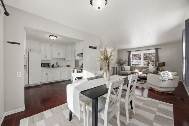 6235 Eastview Avenue SW, Cedar Rapids, IA 52404