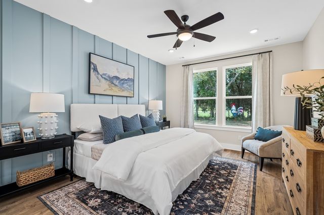 1435 Charles Dr, Chapel Hill, TN 37034