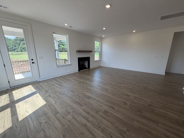 1435 Charles Dr, Chapel Hill, TN 37034