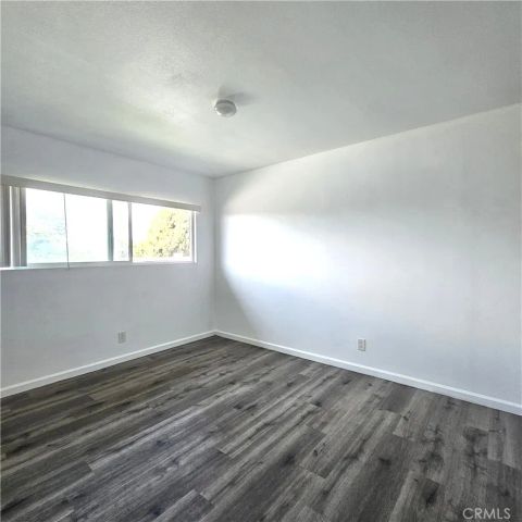 320 E Hullett D, Long Beach, CA 90805
