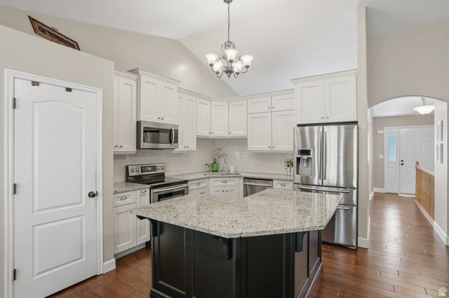 7536 S WOODBEND RD, West Jordan, UT 84081