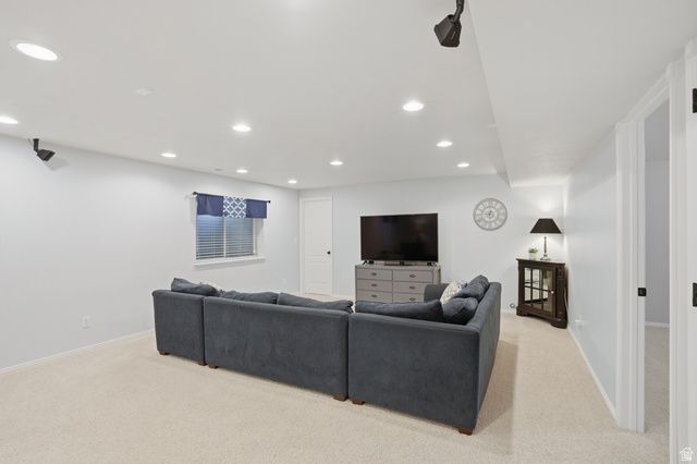 7536 S WOODBEND RD, West Jordan, UT 84081