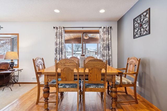 7411 Isleton Avenue S, Cottage Grove, MN 55016