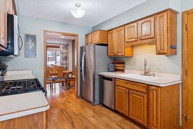 7411 Isleton Avenue S, Cottage Grove, MN 55016