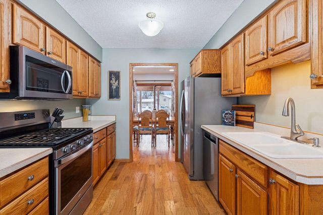 7411 Isleton Avenue S, Cottage Grove, MN 55016