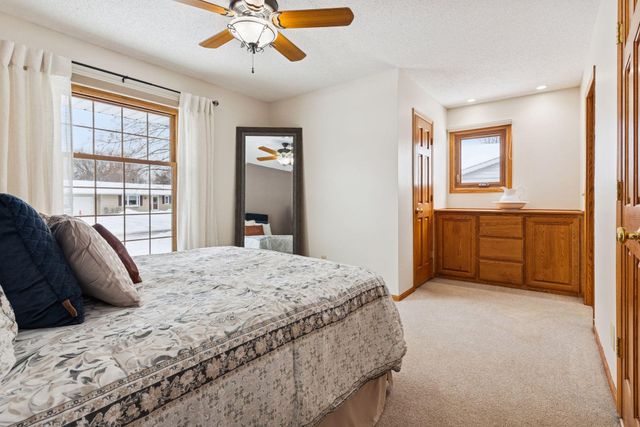 7411 Isleton Avenue S, Cottage Grove, MN 55016