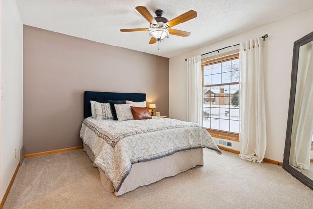 7411 Isleton Avenue S, Cottage Grove, MN 55016