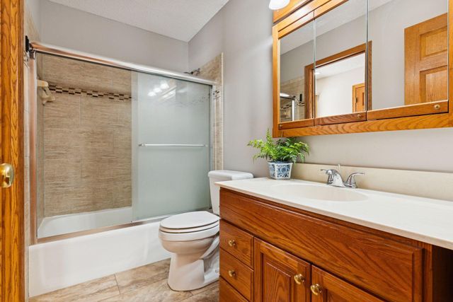 7411 Isleton Avenue S, Cottage Grove, MN 55016