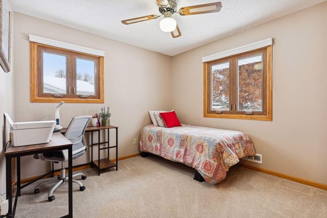 7411 Isleton Avenue S, Cottage Grove, MN 55016