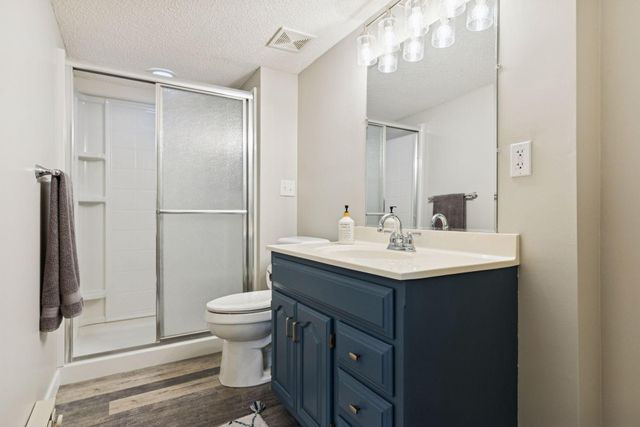 7411 Isleton Avenue S, Cottage Grove, MN 55016