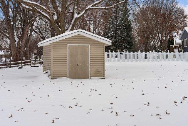 7411 Isleton Avenue S, Cottage Grove, MN 55016