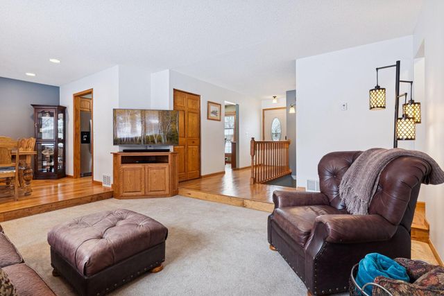 7411 Isleton Avenue S, Cottage Grove, MN 55016