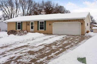 7411 Isleton Avenue S, Cottage Grove, MN 55016