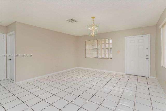 6331 Pierce St 1, Hollywood, FL 33024