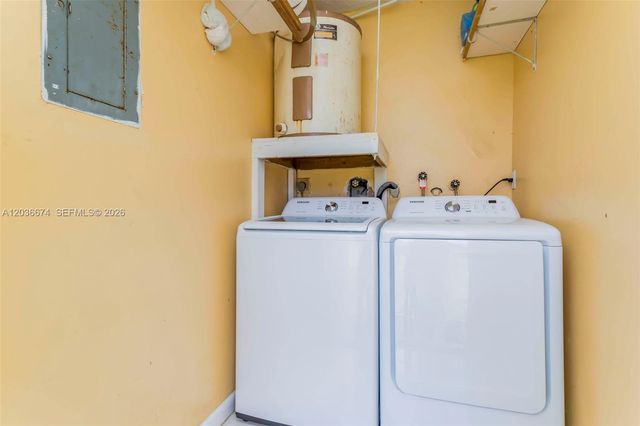 6331 Pierce St 1, Hollywood, FL 33024