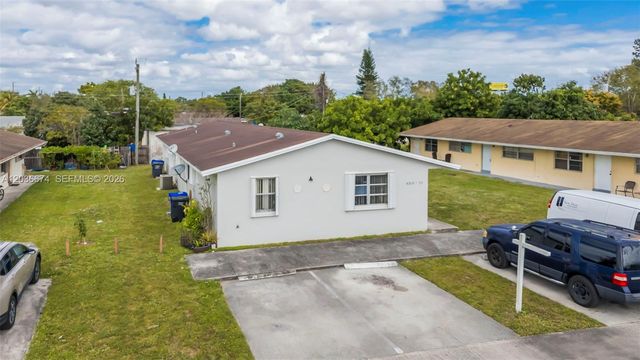 6331 Pierce St 1, Hollywood, FL 33024