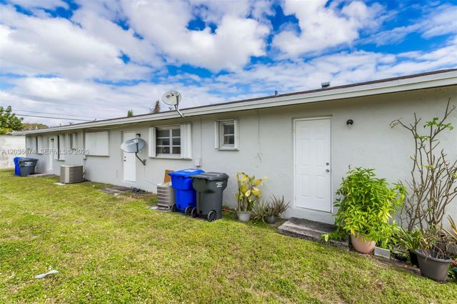 6331 Pierce St 1, Hollywood, FL 33024