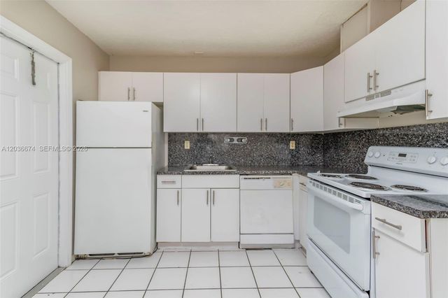 6331 Pierce St 1, Hollywood, FL 33024