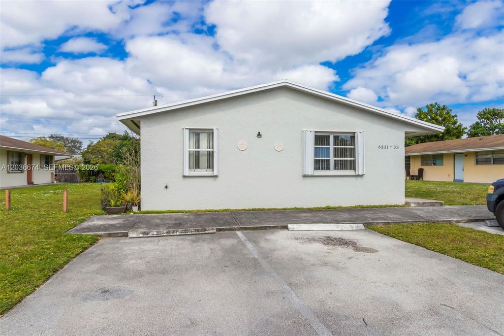 6331 Pierce St 1, Hollywood, FL 33024