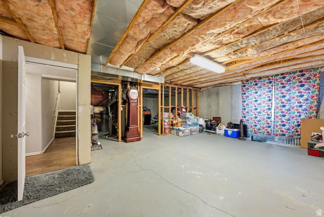 8089 S RED CASTLE WAY, West Jordan, UT 84081