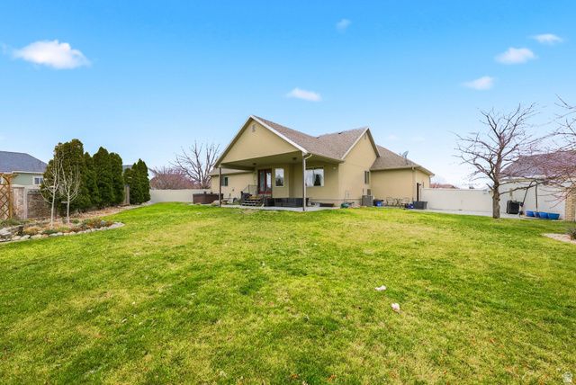 8089 S RED CASTLE WAY, West Jordan, UT 84081