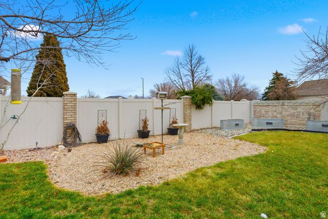 8089 S RED CASTLE WAY, West Jordan, UT 84081